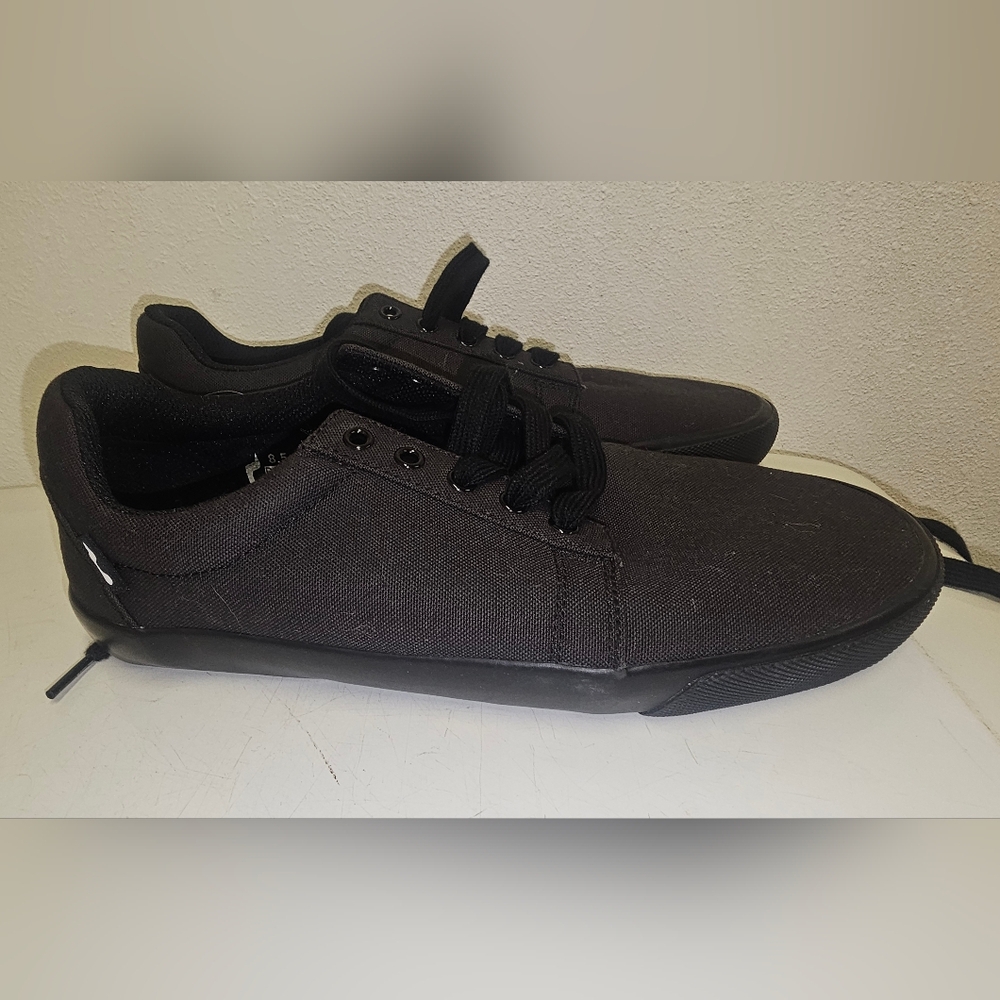 Weak Unisex Black Shoes Men 8.5 Women 10